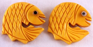 BP144 pr corn bakelite fish pins